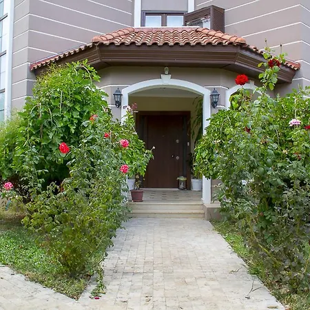 Willa Mondial Villas *